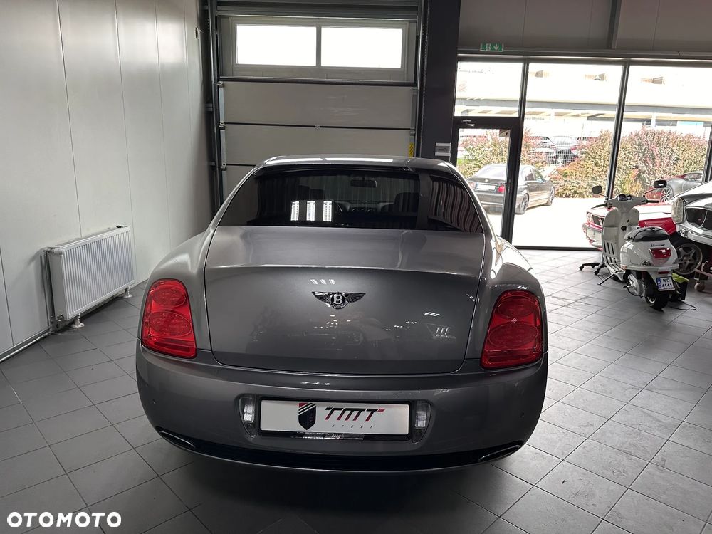 Bentley Flying Spur - 7