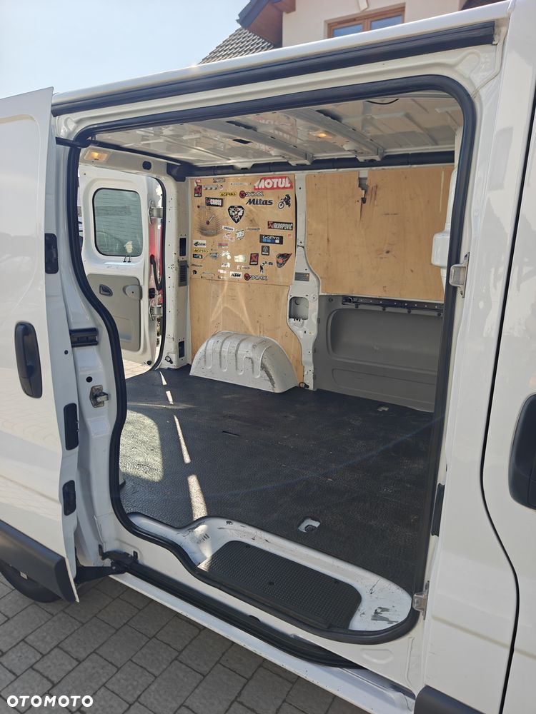 Opel Vivaro - 14