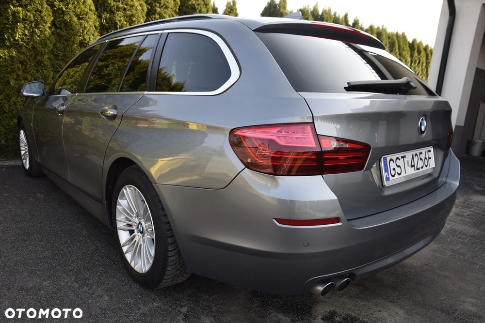 BMW Seria 5 520d xDrive - 16