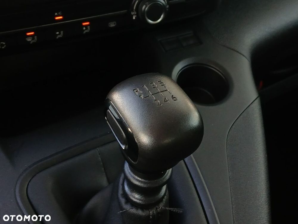 Toyota Proace City Verso 1.5 D-4D Business - 32