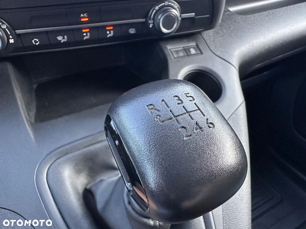 Toyota Proace City - 23