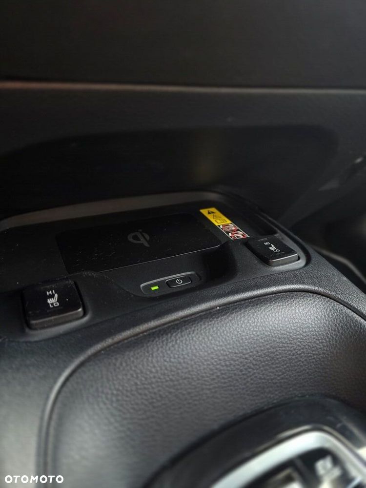 Toyota Corolla 1.8 Hybrid Comfort - 12