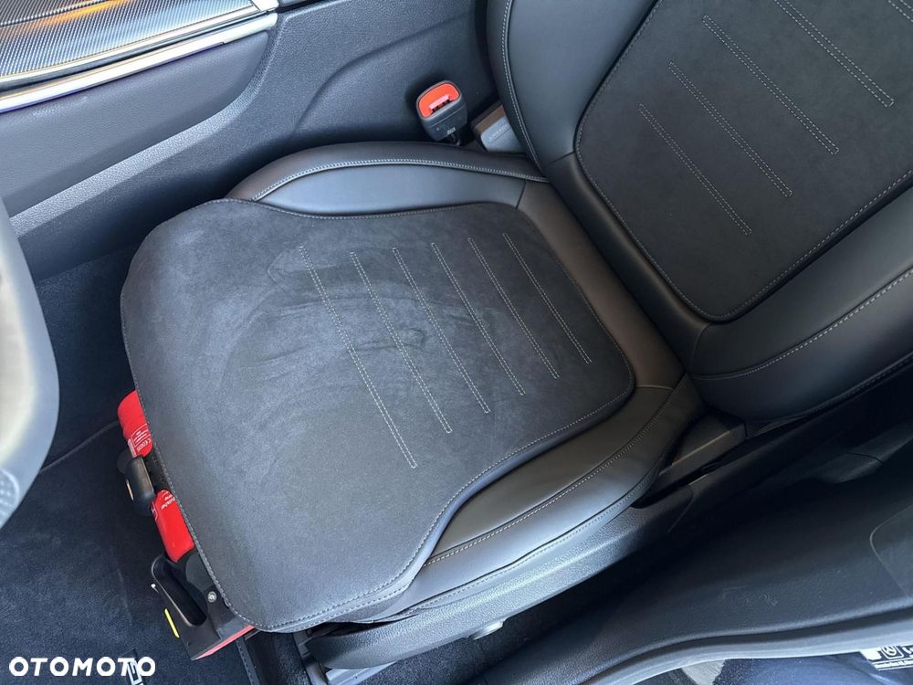 Mercedes-Benz GLC - 16