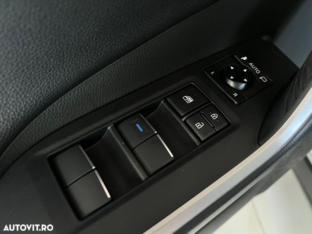 Toyota RAV4 2.5 VVT-iE 4x4 Luxury - 18