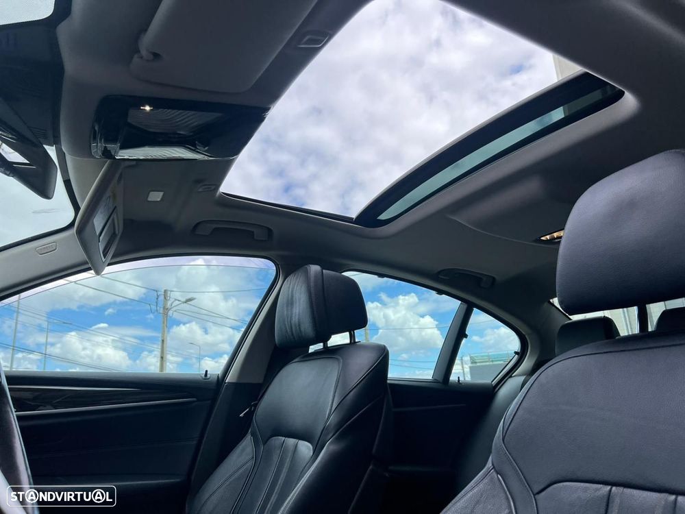 BMW 530 e iPerformance Line Luxury - 9