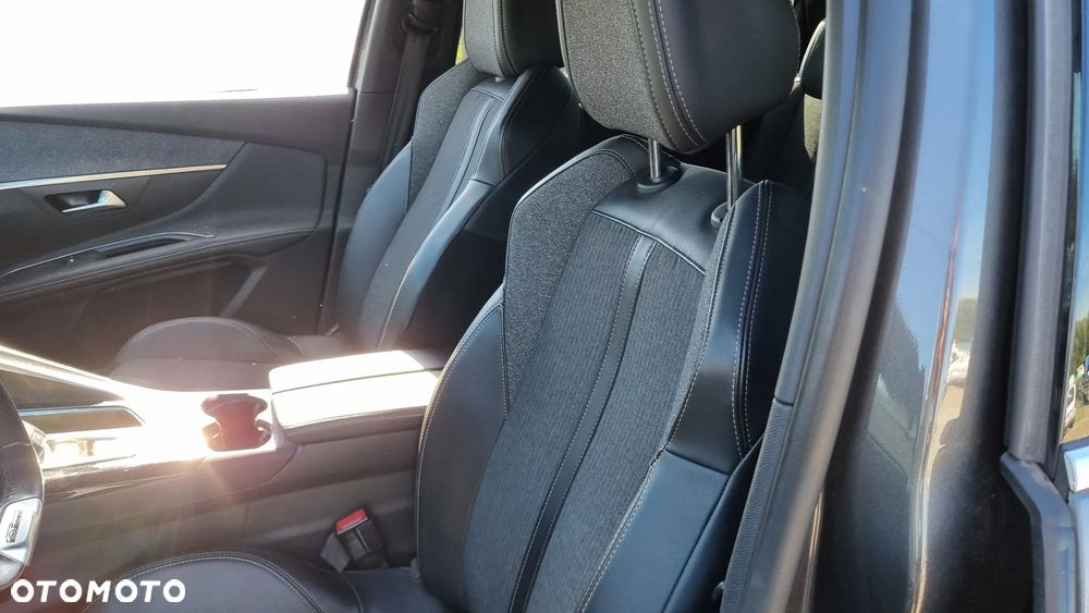 Peugeot 5008 1.6 PureTech GT Line S&S EAT8 - 34