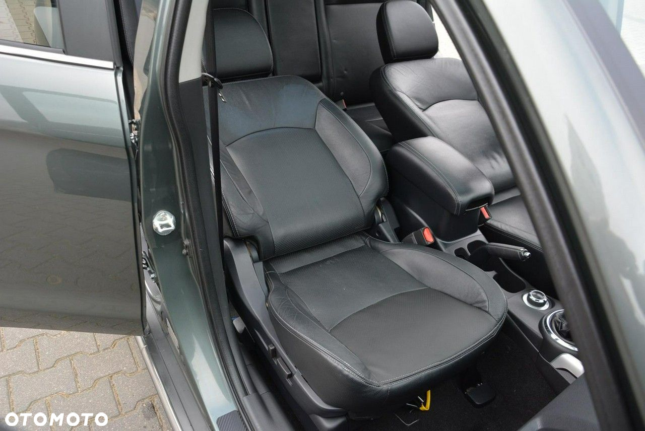 Peugeot 4008 - 18