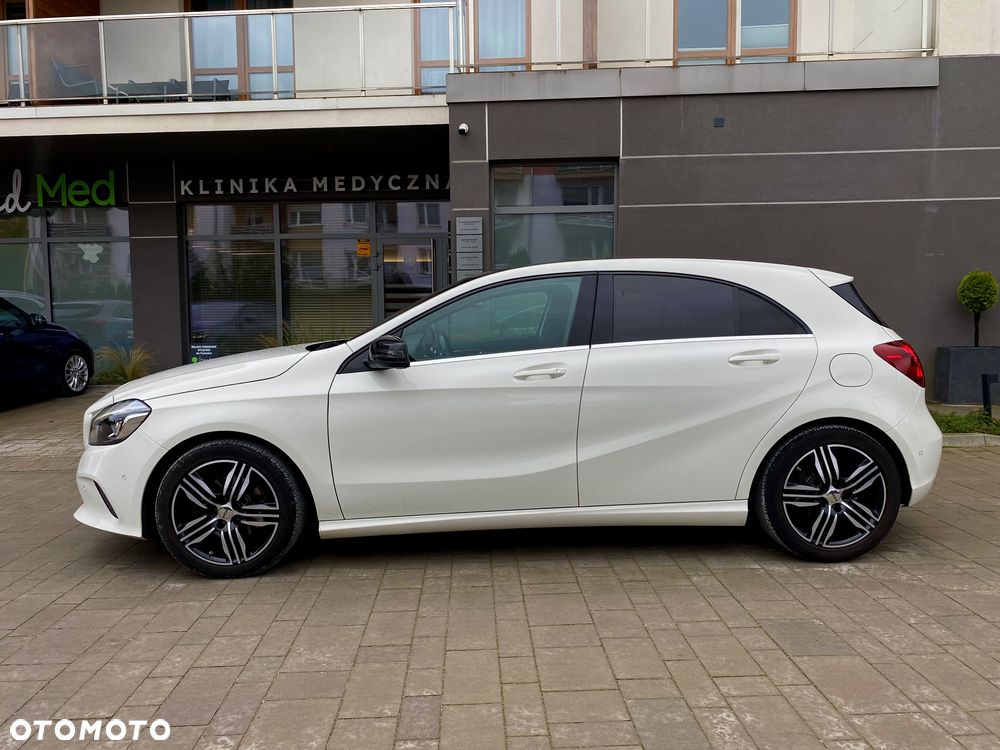 Mercedes-Benz Klasa A 180 7G-DCT Urban - 4
