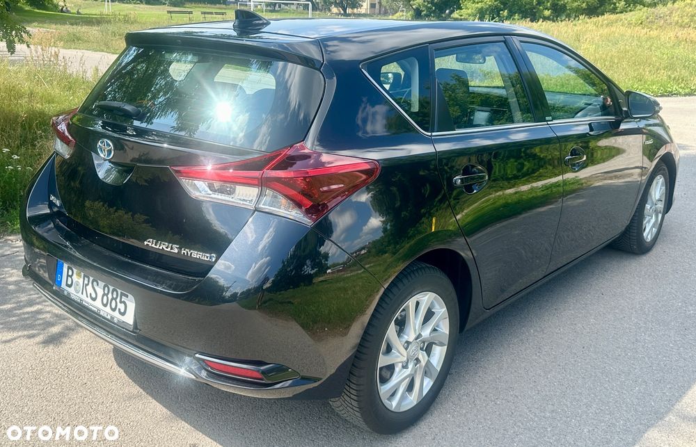 Toyota Auris - 4