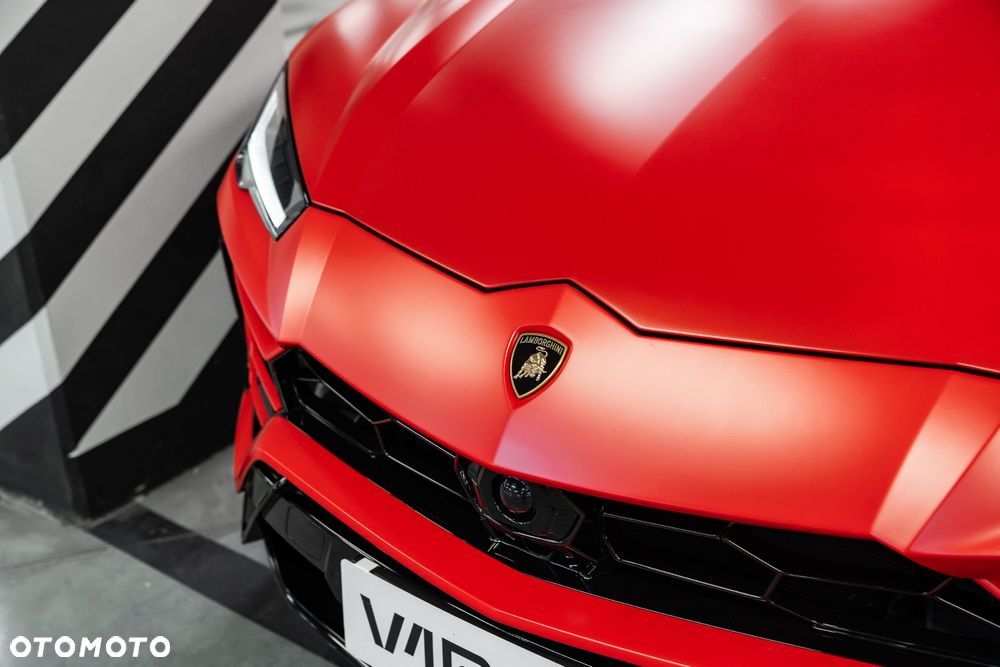 Lamborghini Urus Standard - 12