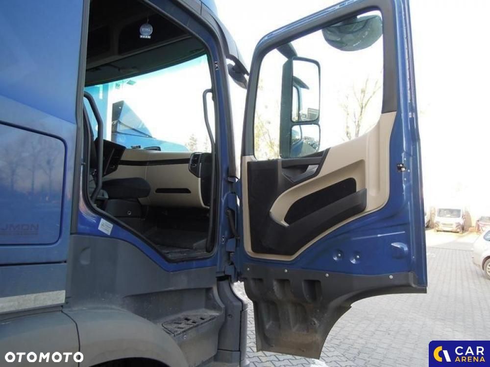 Mercedes-Benz Actros - 27