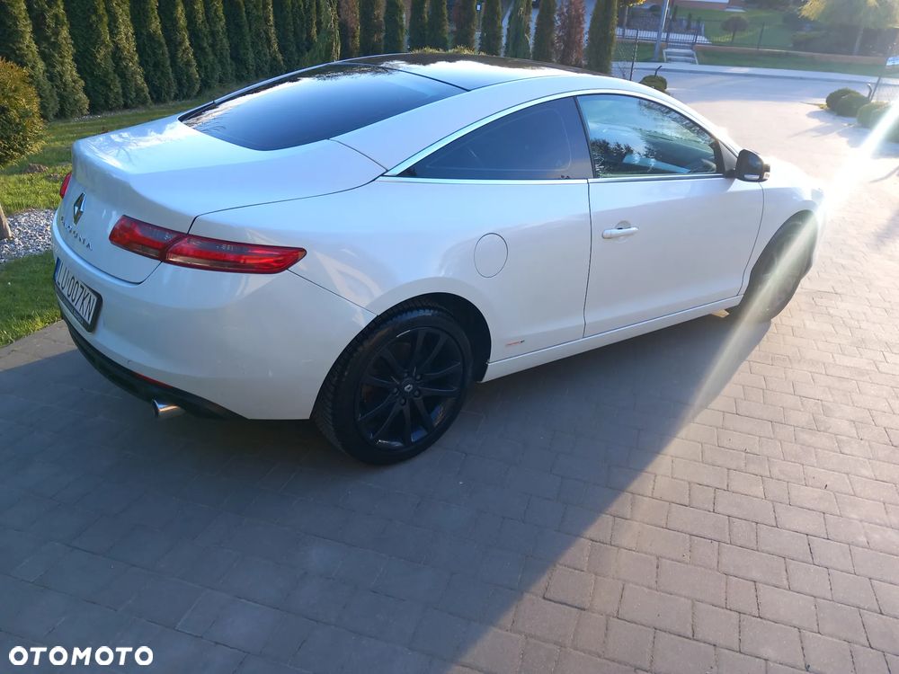 Renault Laguna 2.0 dCi Monaco GP2 - 12