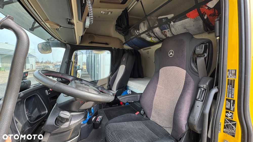 Mercedes-Benz ACTROS - 12
