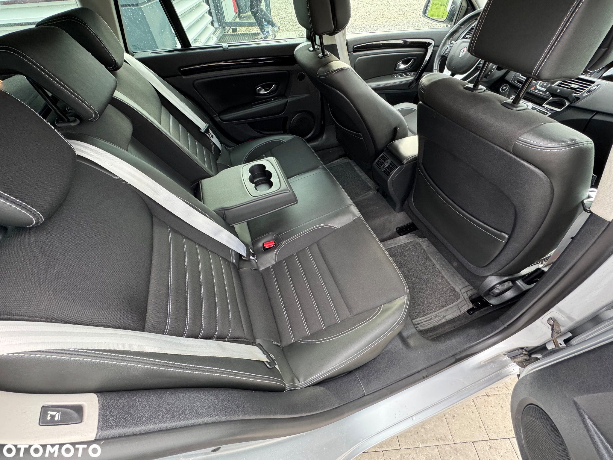 Renault Laguna Grandtour dCi 110 FAP Bose Edition - 17