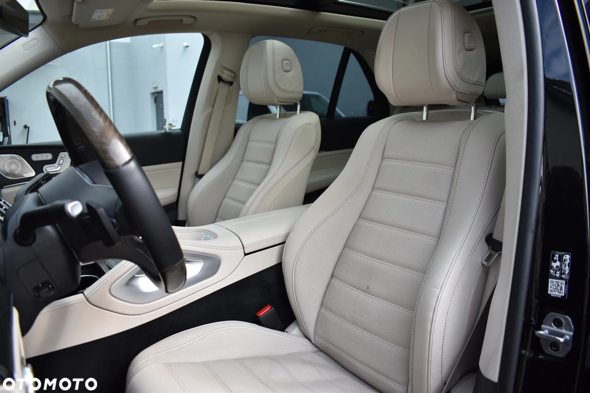 Mercedes-Benz GLE 400 d 4Matic 9G-TRONIC AMG Line - 10
