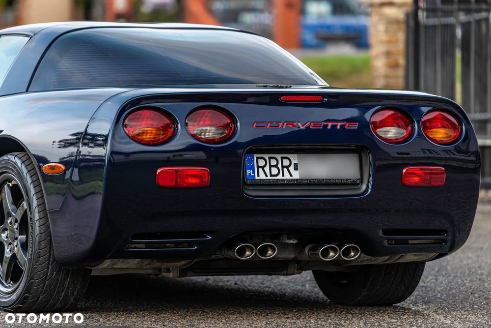 Chevrolet Corvette - 7