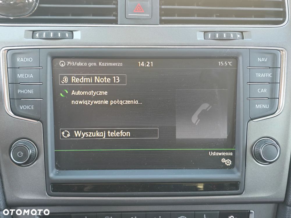 Volkswagen Golf 1.2 TSI BMT Comfortline - 9