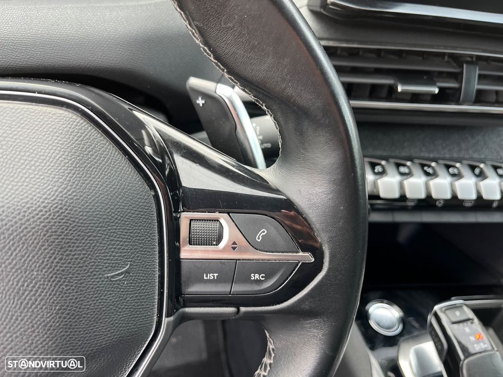 Peugeot 3008 1.6 Hybrid Allure Pack e-EAT8 - 30