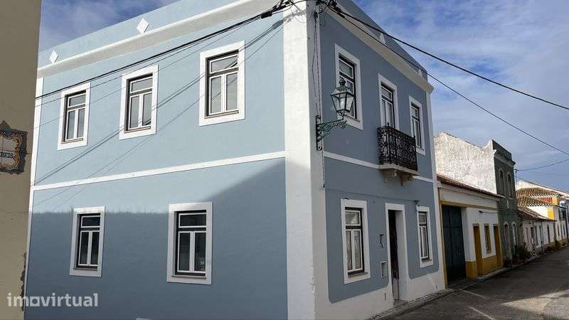 Moradia T5 em remodelaçao - Grande imagem: 2/8