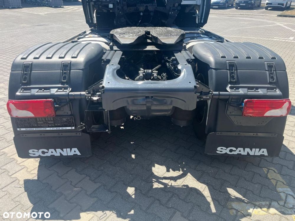 Scania R 460 A4x2NA Zawieszenie tył 4 poduszki - 8