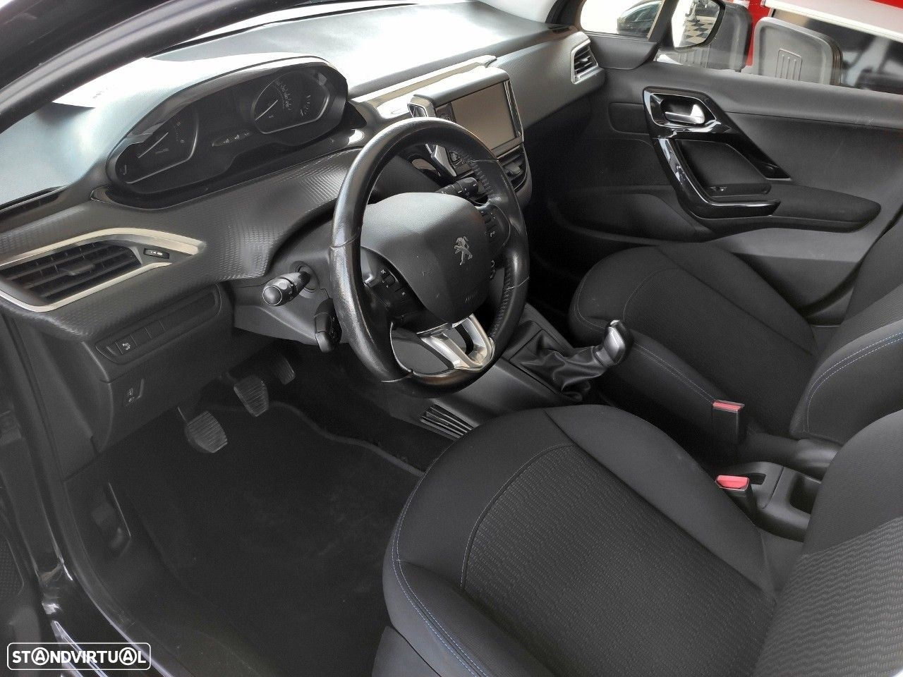 Peugeot 208 1.6 BlueHDi Style - 6