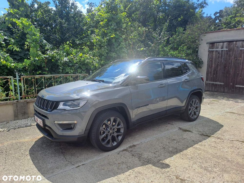 Jeep Compass - 1