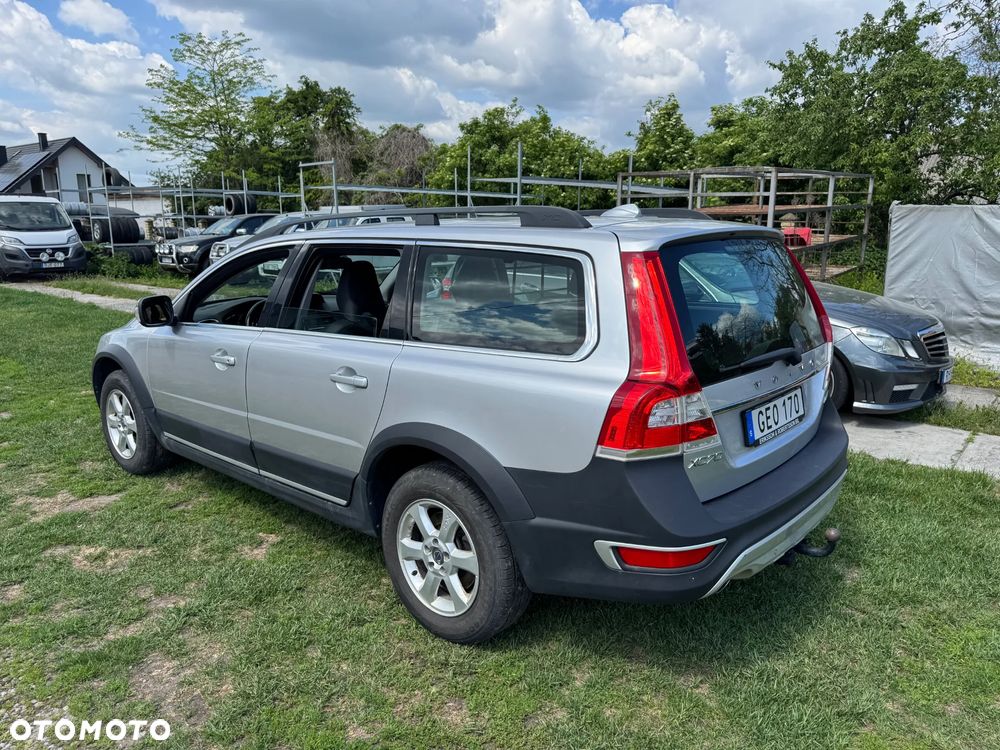 Volvo XC 70 D4 AWD Dynamic Momentum EU6 - 2