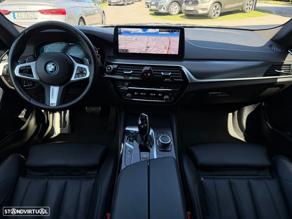 BMW 520 e Pack M — fotografia 25