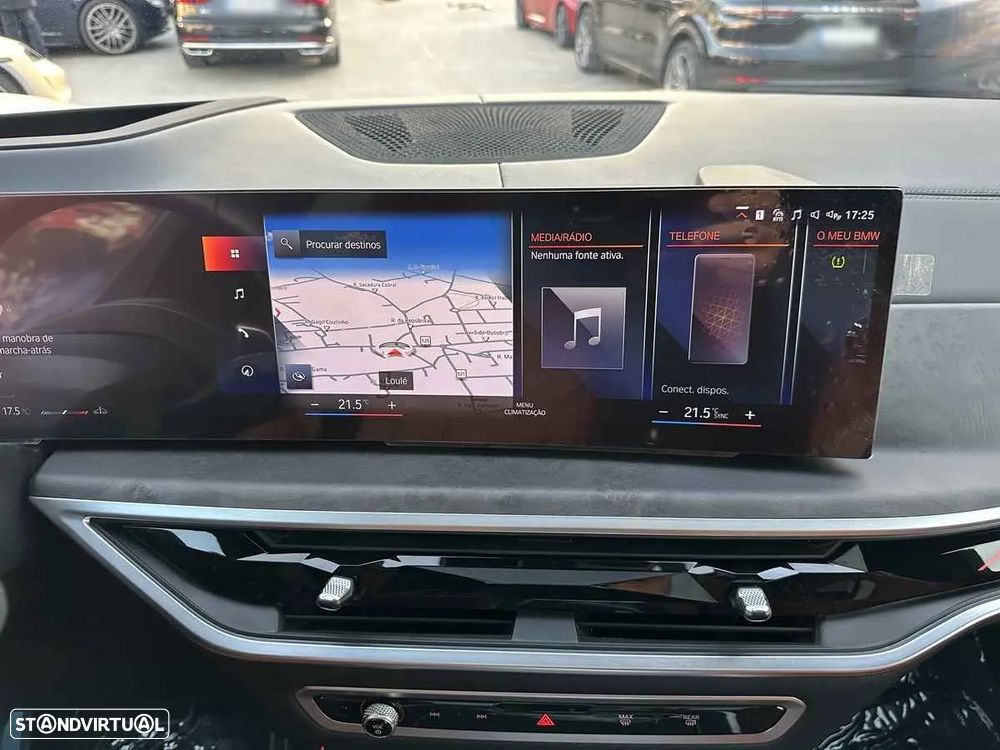 BMW X7 M M60i - 18