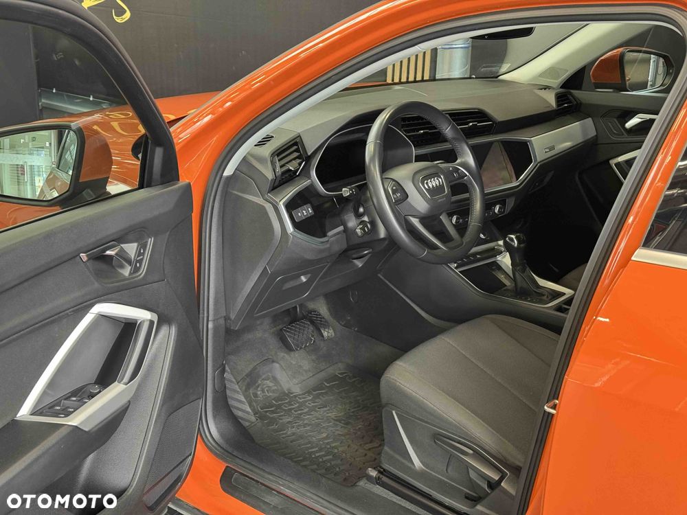 Audi Q3 35 TFSI S tronic - 13