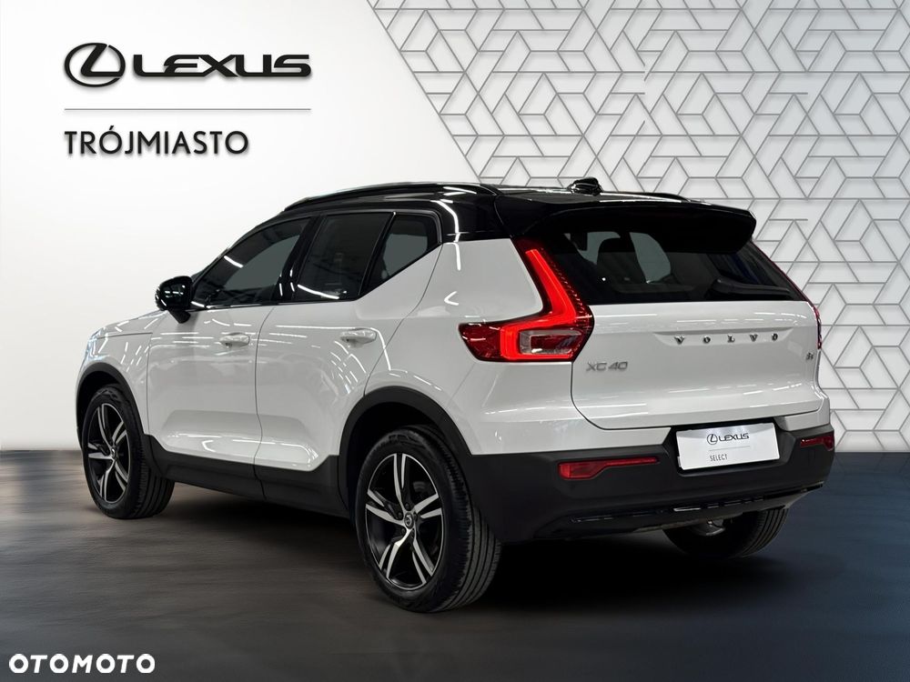 Volvo XC 40 B4 B R-Design - 3