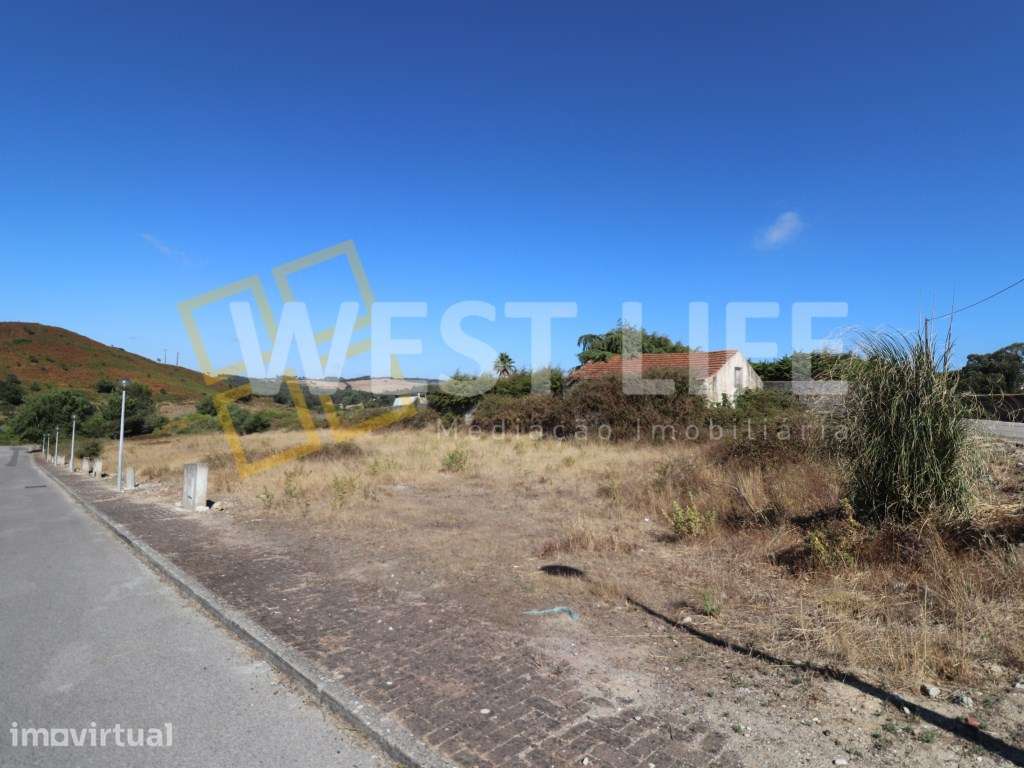 Investimento Seguro - Urbanização de Futuro - Lote com 558m2 - Grande imagem: 2/18
