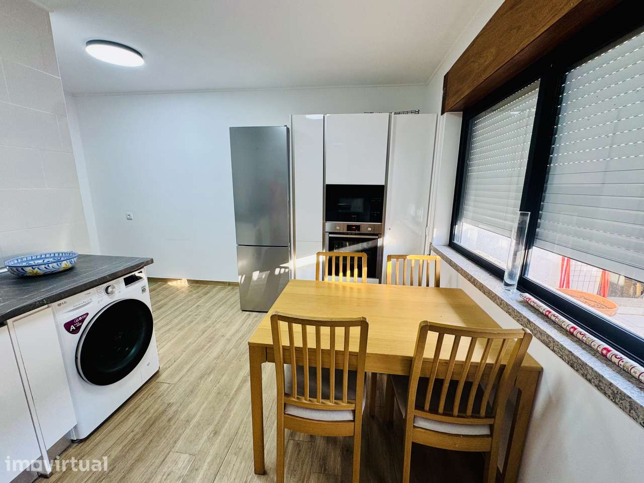Apartamento T3 no Centro de Abrantes - Excelente - área total 350m2 - Grande imagem: 4/5