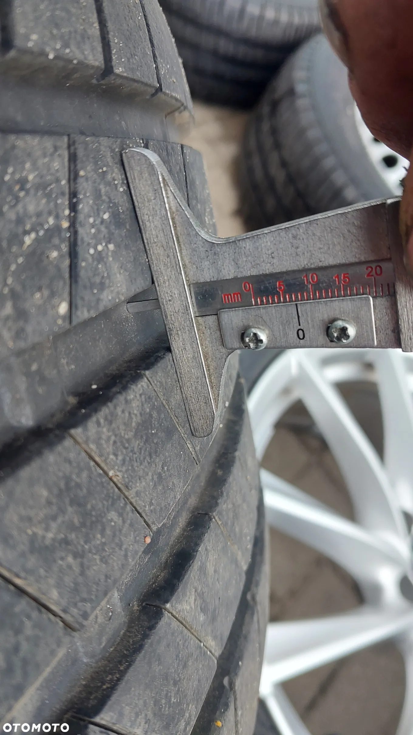 Para opon letnich  Firestone Roadhawk 2 255/40 R19 100Y 24r - 2