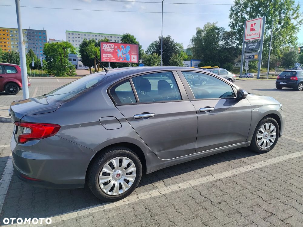 Fiat Tipo 1.4 16V Easy - 10