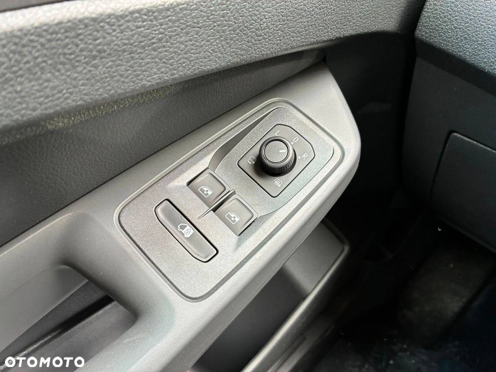 Volkswagen Caddy Maxi 	Furgon/AUTOMAT 2.0 TDI 122 KM - 26