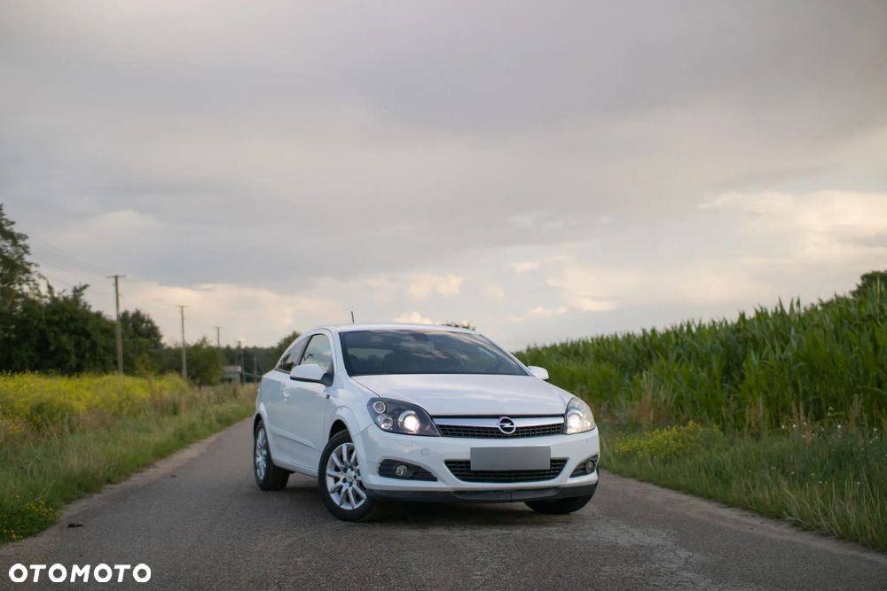 Opel Astra 1.6 T Sport - 2