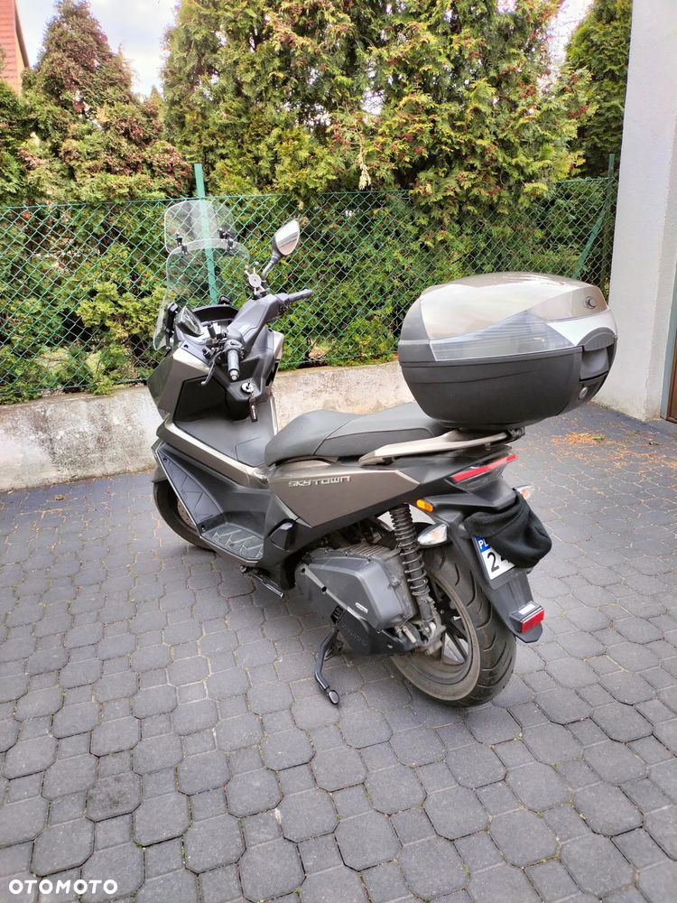 Kymco Skytown - 5