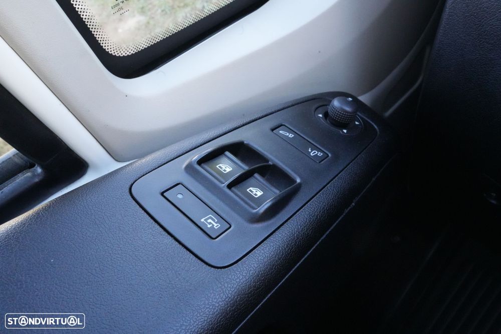 Peugeot Boxer HDi L2H2 S&S Active - 23