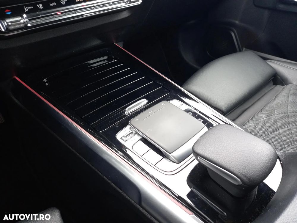 Mercedes-Benz GLB 200 d 4Matic 8G-DCT - 17