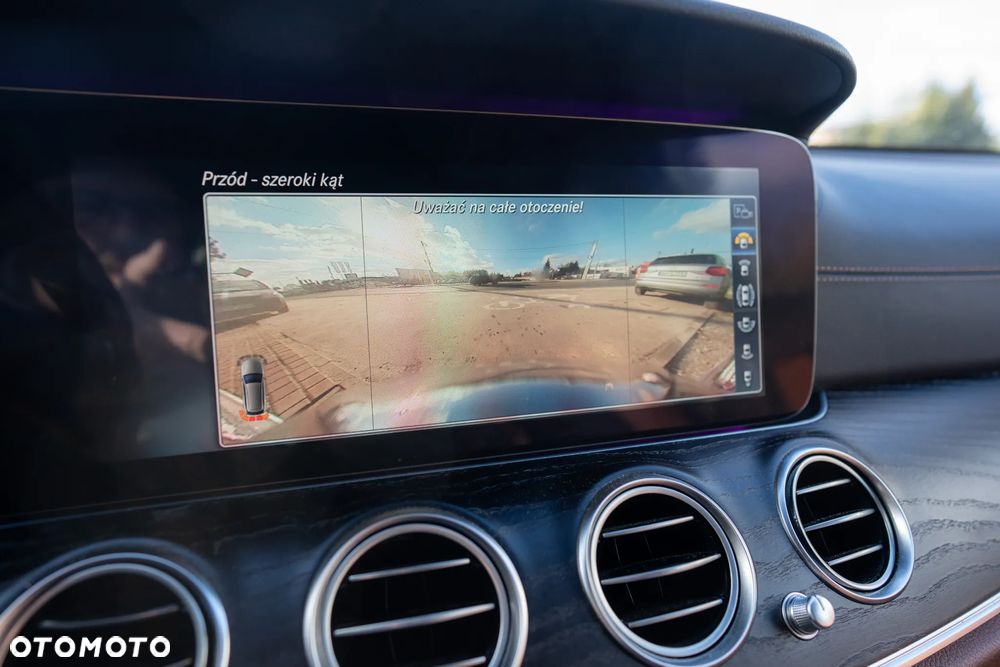 Mercedes-Benz Klasa E 300 de 9G-TRONIC AMG Line - 19