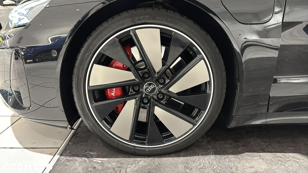 Audi e-tron GT - 18