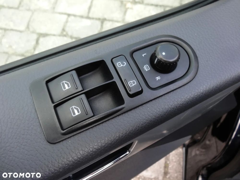 Volkswagen Multivan 2.0 TDI L1 Highline DSG - 28