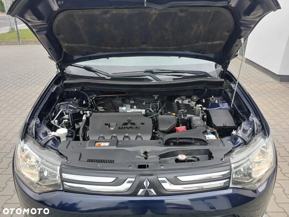 Mitsubishi Outlander 2.0 2WD Diamant Edition - 6