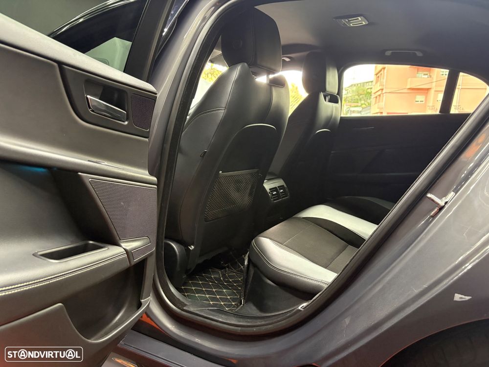 Jaguar XE 20d Aut. R-Sport - 35