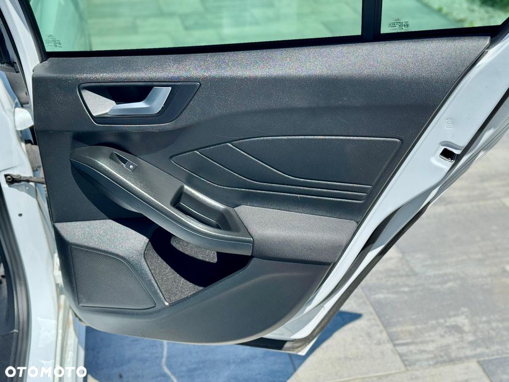 Ford Focus 1.5 EcoBlue Start-Stopp-System ST-LINE X - 15
