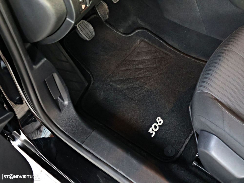 Peugeot 308 1.6 e-HDi Active J17 - 28