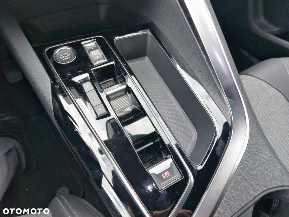 Peugeot 5008 1.5 BlueHDi Allure Pack S&S EAT8 - 17