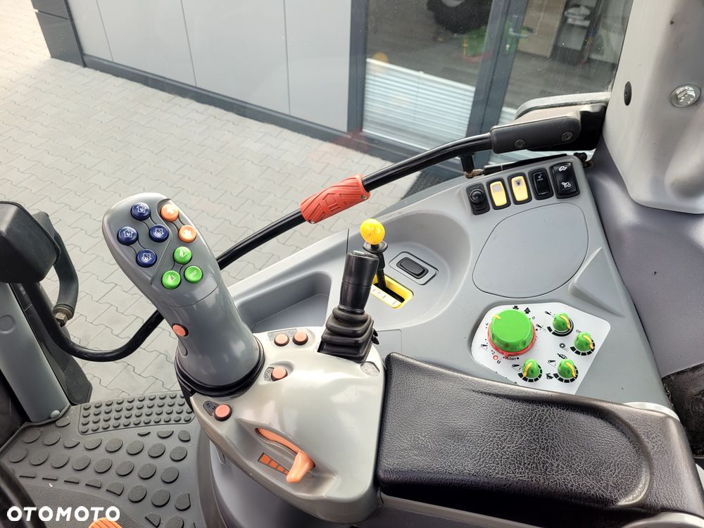 Deutz-Fahr AGROTRON 420 TTV - 11