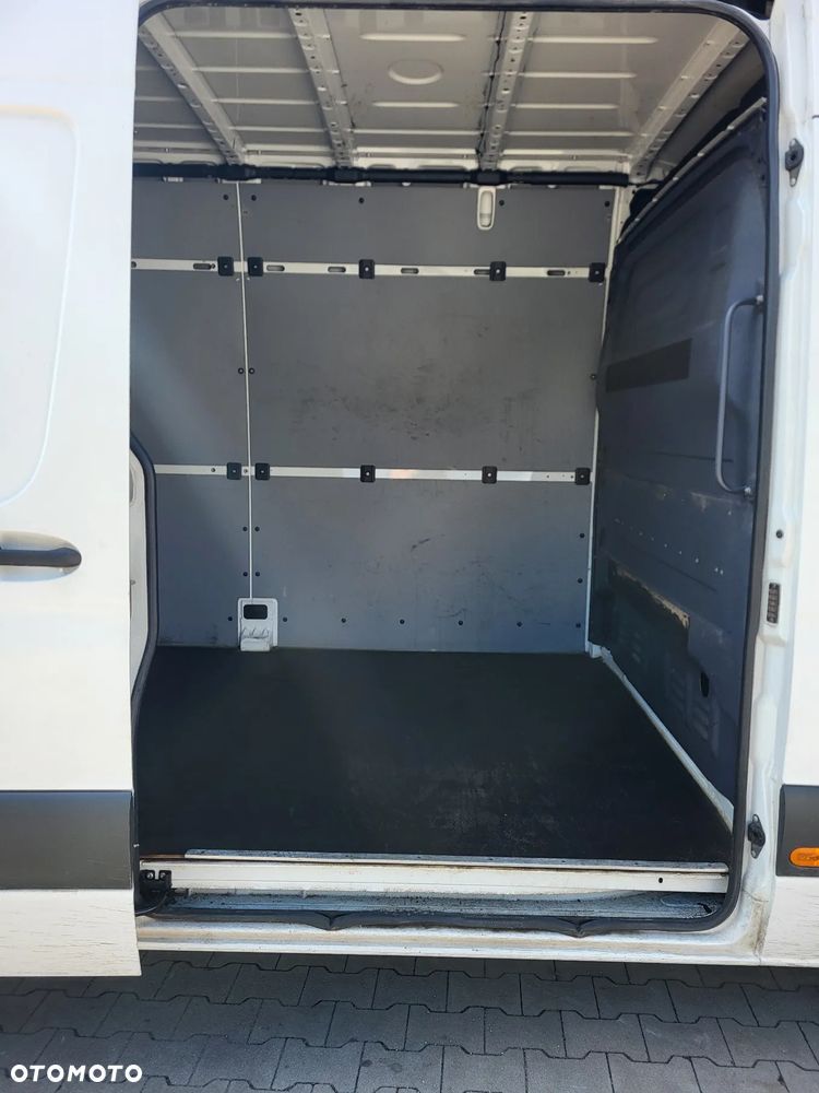 Mercedes-Benz Sprinter - 9